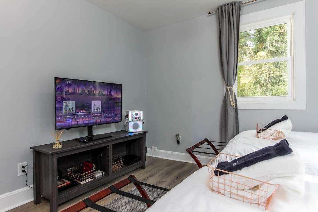 West End Bungalow Perfect To Work, Play, & Escape 亚特兰大 外观 照片