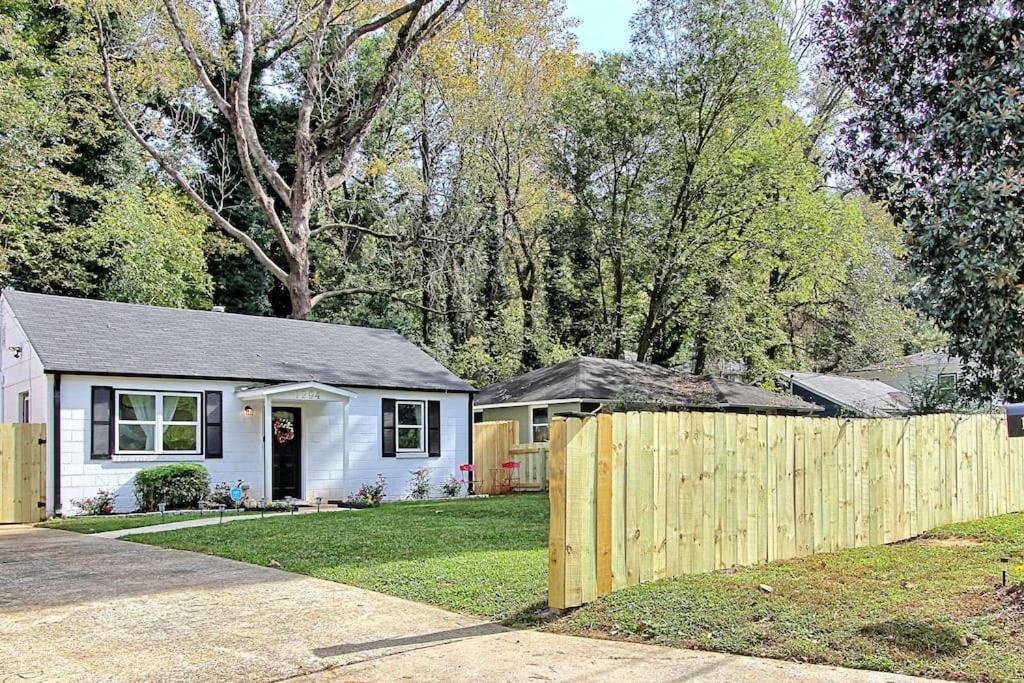 West End Bungalow Perfect To Work, Play, & Escape 亚特兰大 外观 照片