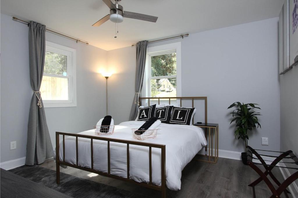 West End Bungalow Perfect To Work, Play, & Escape 亚特兰大 外观 照片